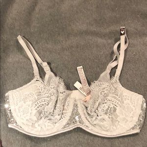 Grey lace bra